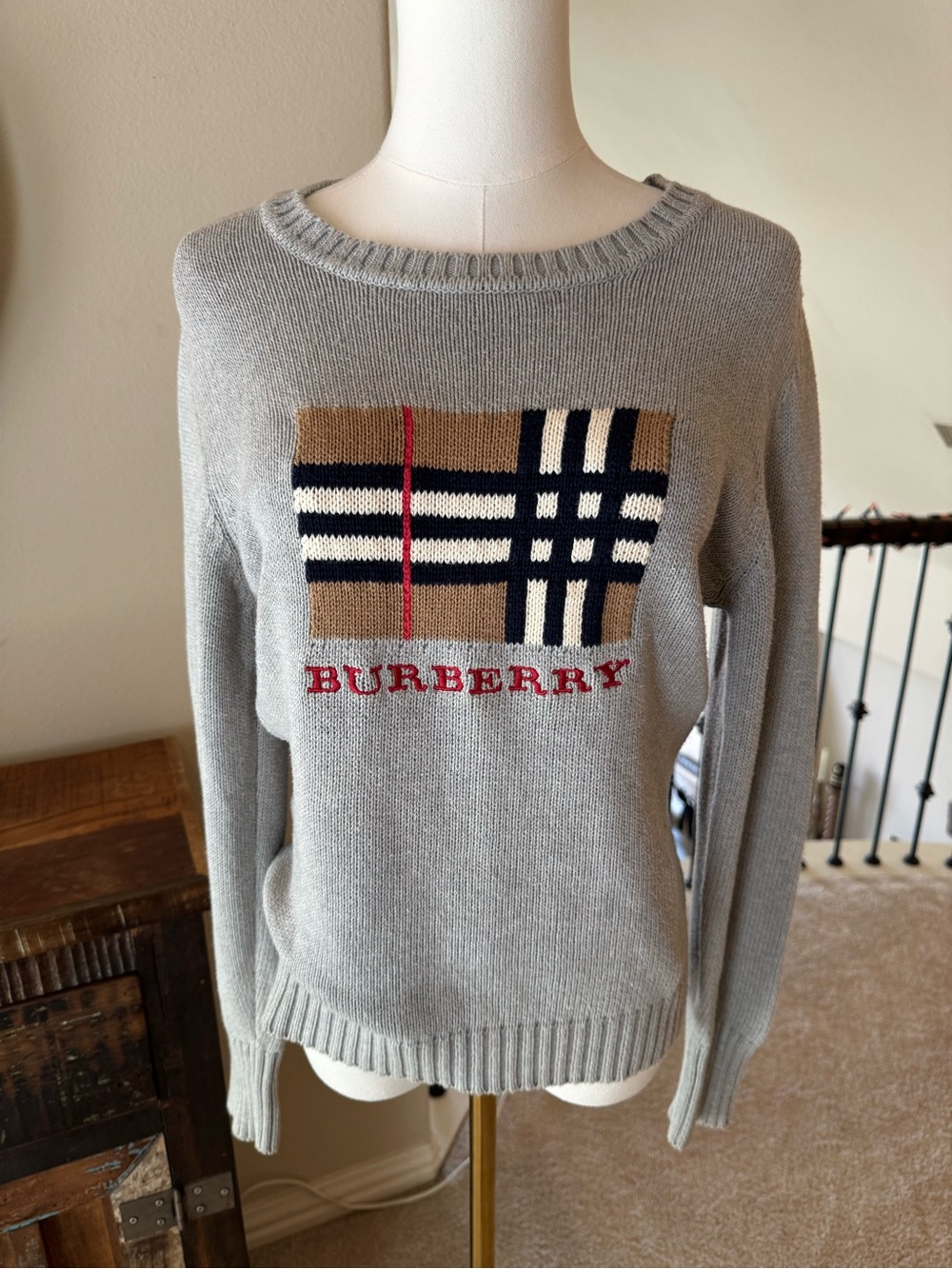 Vintage Burberry Logo Embroidered Crewneck Knit Sweater - size 42 (small)